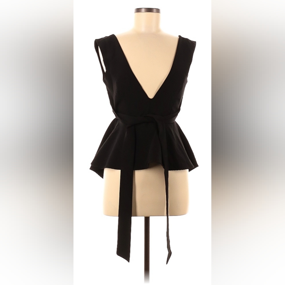 Black Sleeveless Top